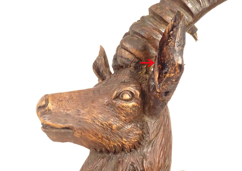 Large Black Forest Wood Carving Depicting A Chamois And A Ibex In The Alps, 19th Century-photo-1