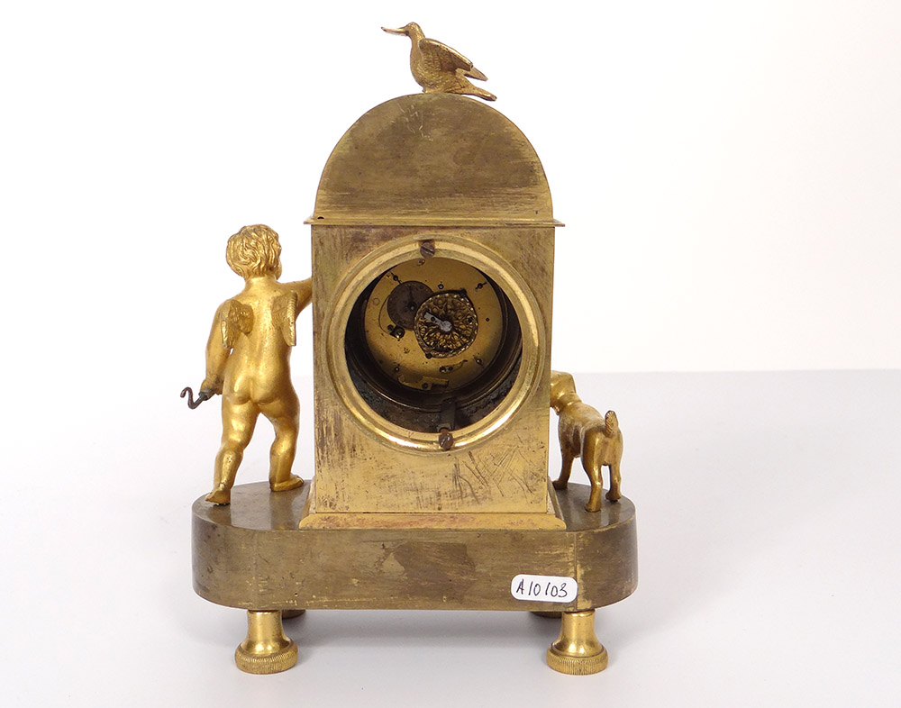 Rare pendulette bronze doré 'A CYTHERE' ange chien fleur XIX-photo-2