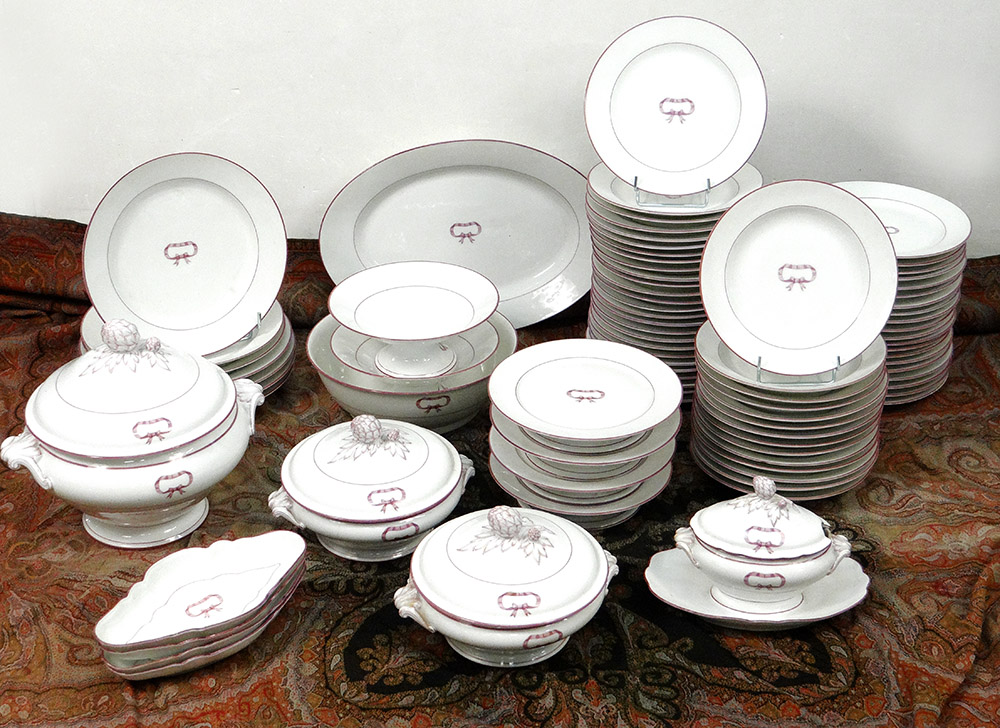 Service Tableware Porcelain 83 Parts Paris Bourgeois Street St-honore Nineteenth