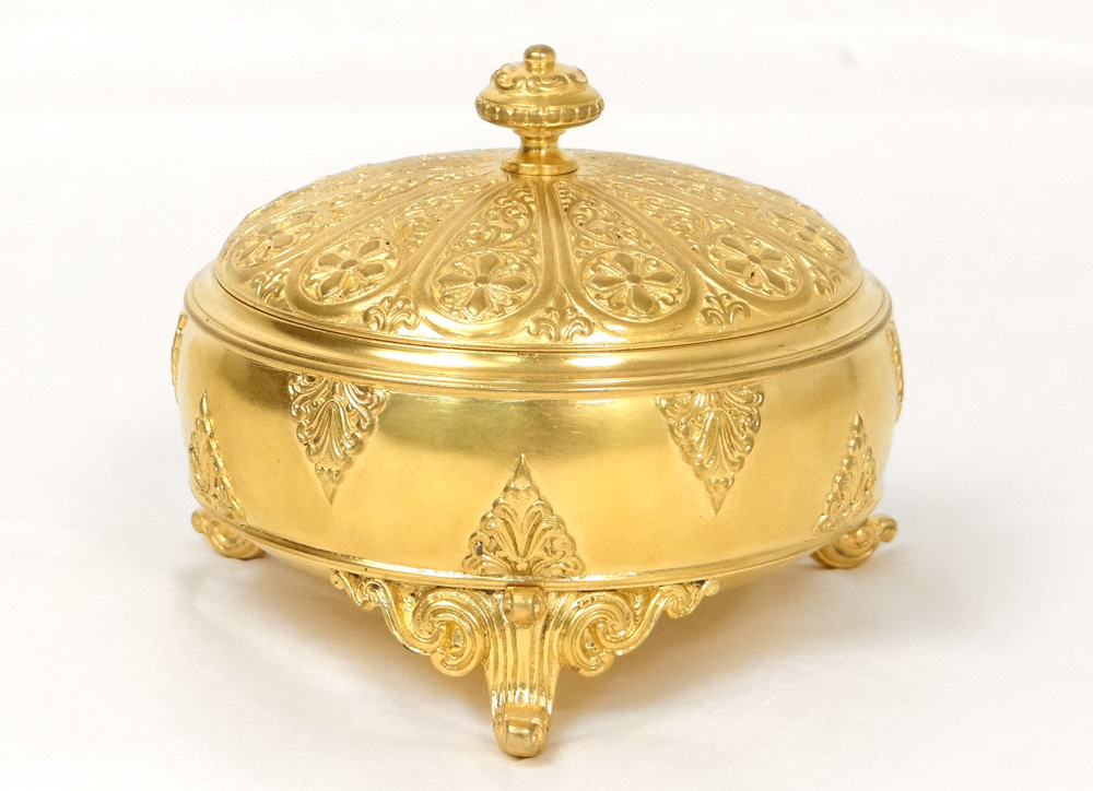 Box Gilded Bronze Box F.barbedienne Flowers Palmettes Napoleon III Nineteenth-photo-3