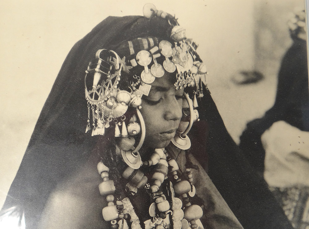 4 Photographies Jean Besancenot Afrique Maroc Costumes Parure Enfants XXème-photo-5