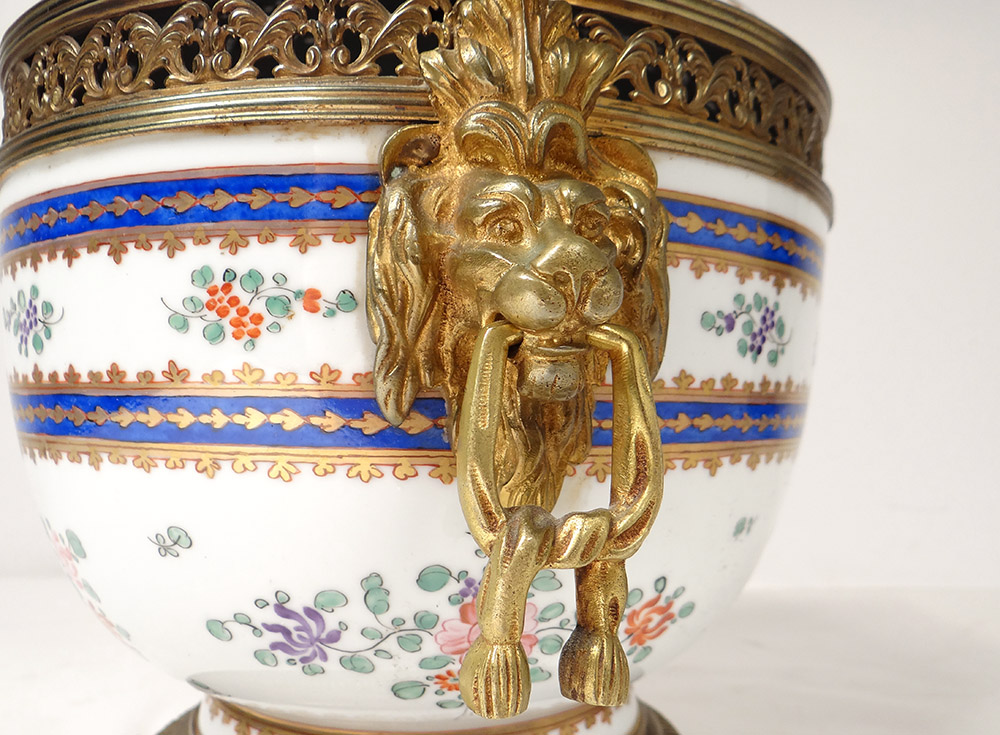 Potpourri Porcelain Polychrome Flowers Gilt Bronze Mufles Lions Late Nineteenth-photo-3