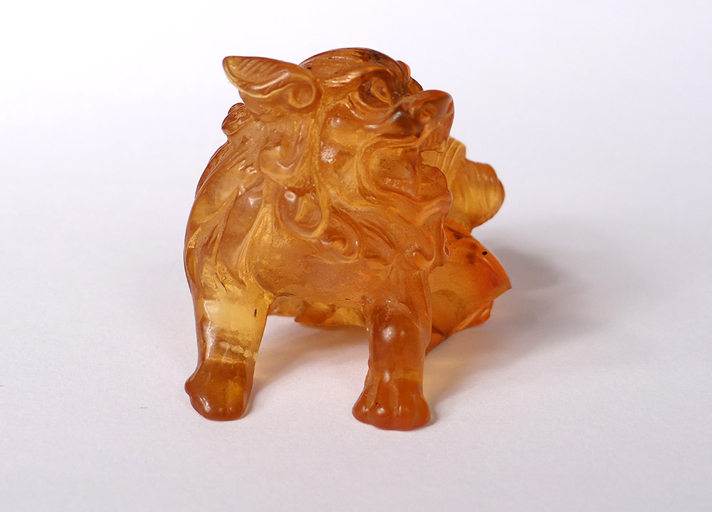 Small Sculpture Amber Dog De Fô China Lion 14,6gr Eighteenth Century-photo-3