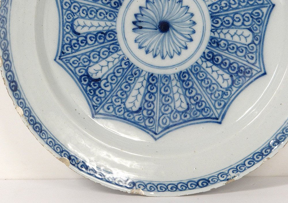 Large Flat Round Dutch Delftware Delft Rose Flower XVII Century-photo-4