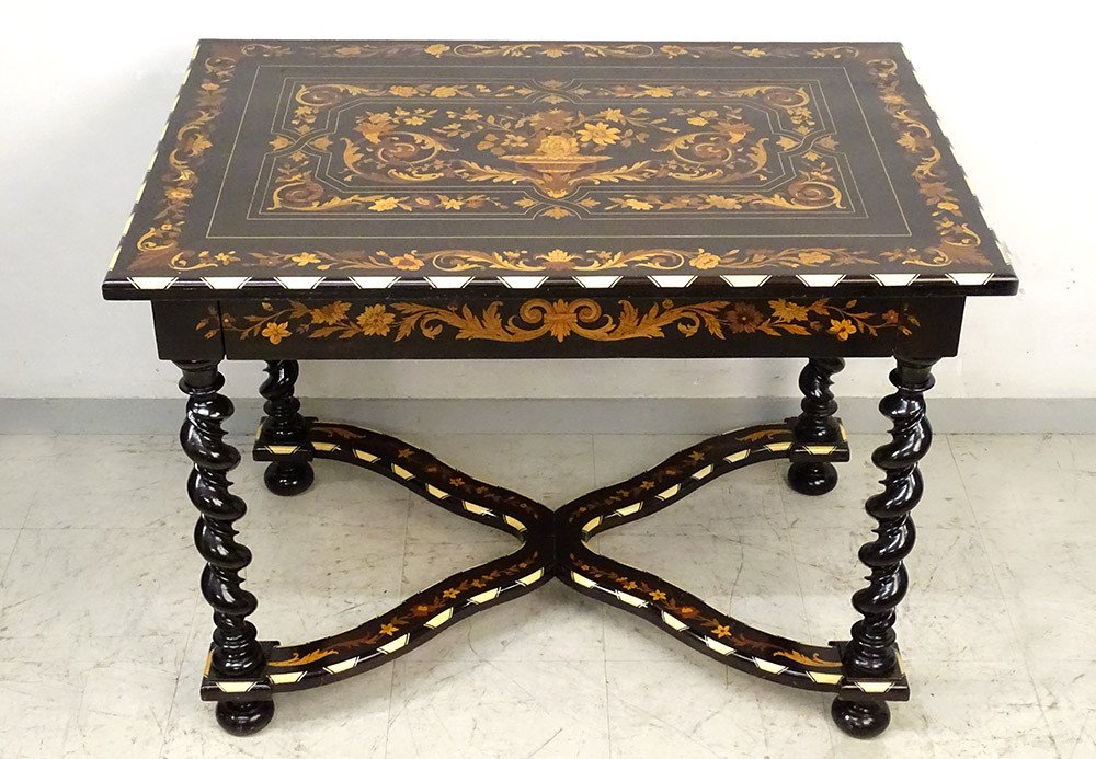 Table Hollandaise Marqueterie Fleurs Bois Noirci Pieds Torsadés XIXème