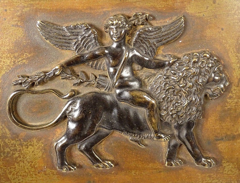 Sculpture Bas-relief Plaque Bronze Cupidon Lion Carquois XIXème Siècle-photo-3