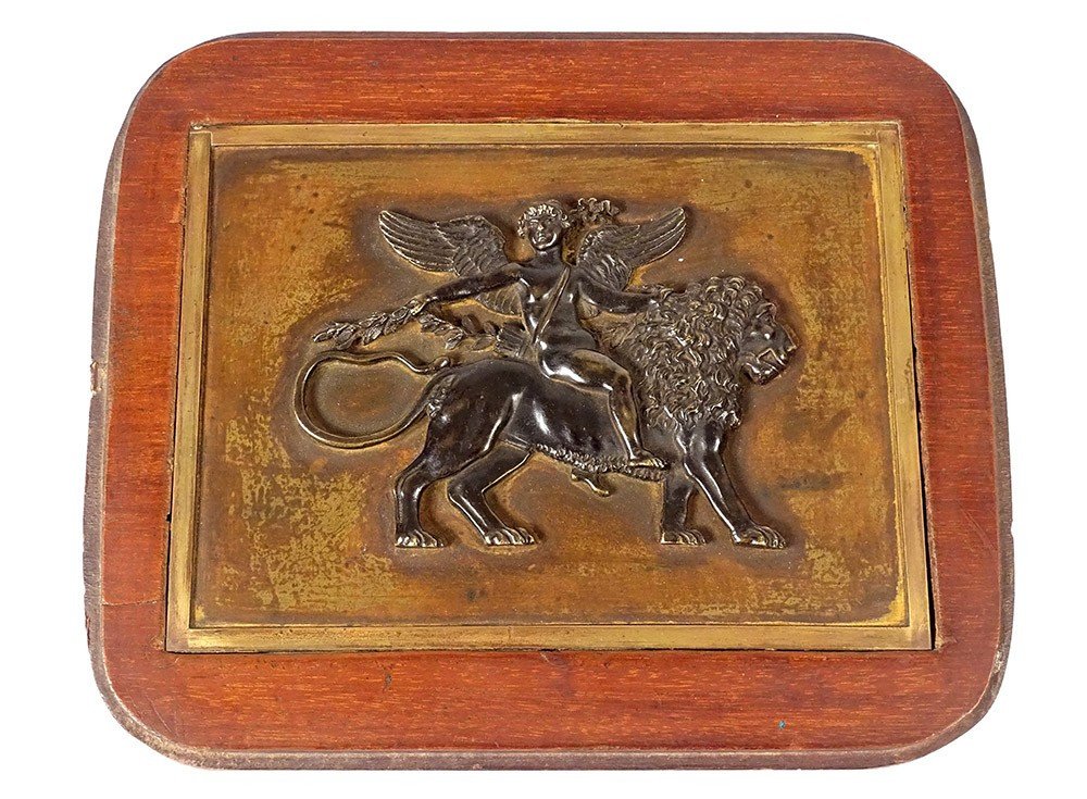 Sculpture Bas-relief Plaque Bronze Cupidon Lion Carquois XIXème Siècle