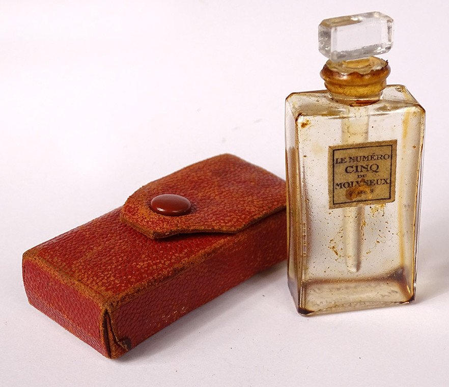 Petit Flacon de Parfum Miniature Molyneux Paris Numéro Cinq étui Cuir XXème