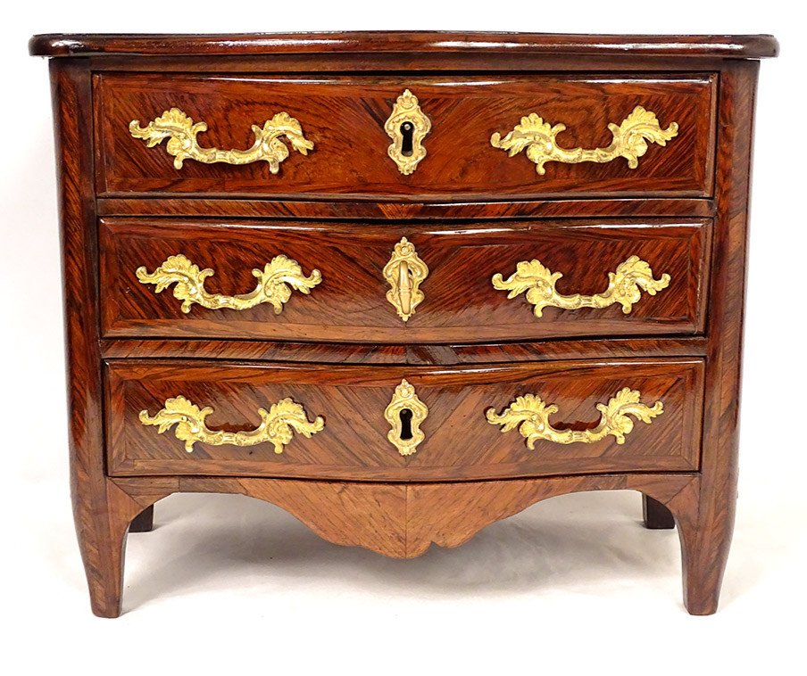 Petite Commode Maîtrise Régence Marqueterie Bois Violette Estampillée 18è