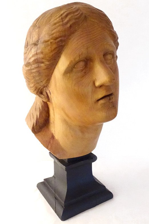 Sculpture tête jeune femme Aphrodite bois naturel sculpté fin XIXème siècle
