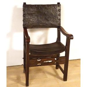 Fauteuil Chaise à Bras Haute Epoque Noyer Sculpté Cuir Gaufré XVIIè Siècle