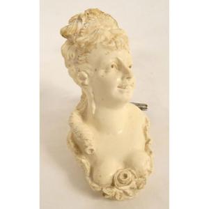 Meerschaum Pipe Carved With A Bust Of Madame De Pompadour, Guyot Collection, 20th Century