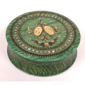 Round Box Malachite Gilded Brass Mother-of-pearl Stars Monogrammed 19th Century