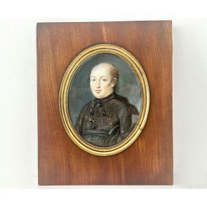 Painted Miniature Portrait Of A Clergyman In A Wooden Frame, Early 19th Century