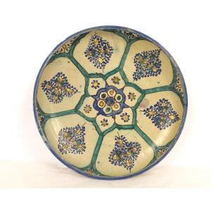 Large Round Polychrome Earthenware Dish With Rosette And Floral Motifs, Morocco, Maghreb, Fez, Late 19th Century