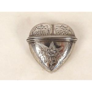 Small Solid Silver Heart-shaped Box, Used As A Reliquary And Vinegar Bottle, 17.37 G, 19th Century