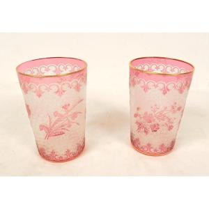 Pair Of Saint-louis Frosted Crystal Tea Cups With Art Nouveau Floral Motifs, Late 19th Century
