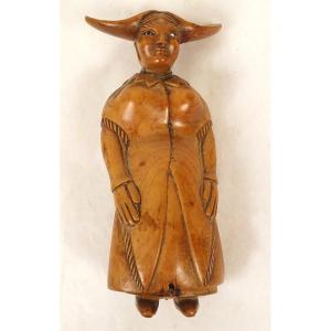 Tabatière buis anthropomorphe femme coiffe traditionnelle Art Populaire 19è