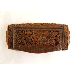 Snuff Box Corozo Carved Birds Shield Love Marine Work Nineteenth Century