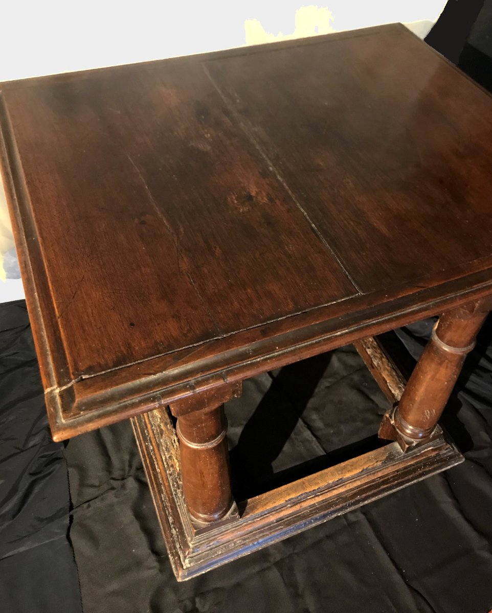Petite table Louis XIII-photo-1