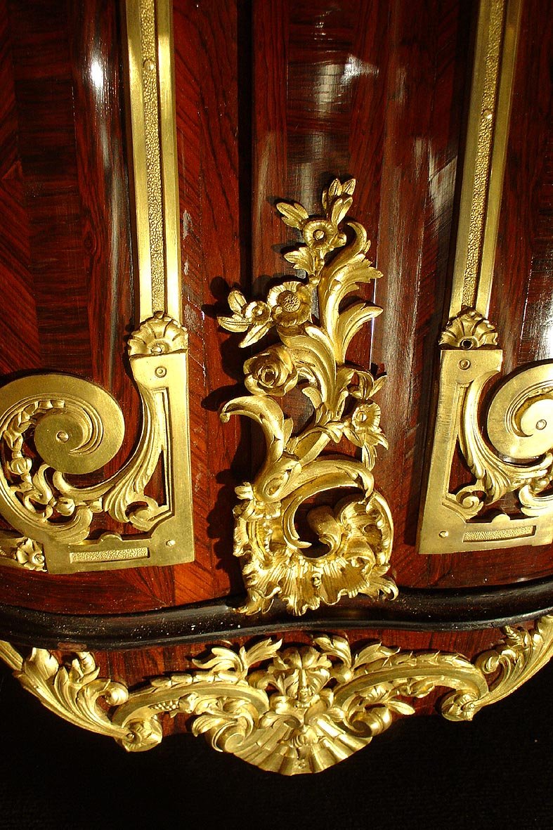 Pair Of  French Regence Corner Cabinets-photo-4