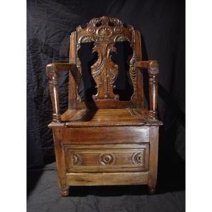 Early 17th Century Armchair With Coffer