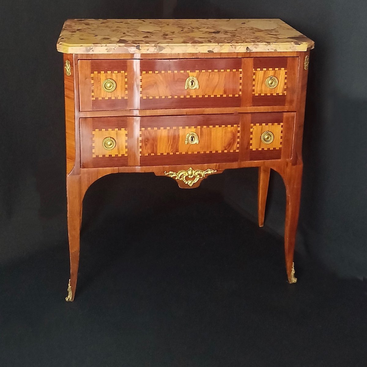 Commode Epoque Transition Estampillée J.C. Ellaume