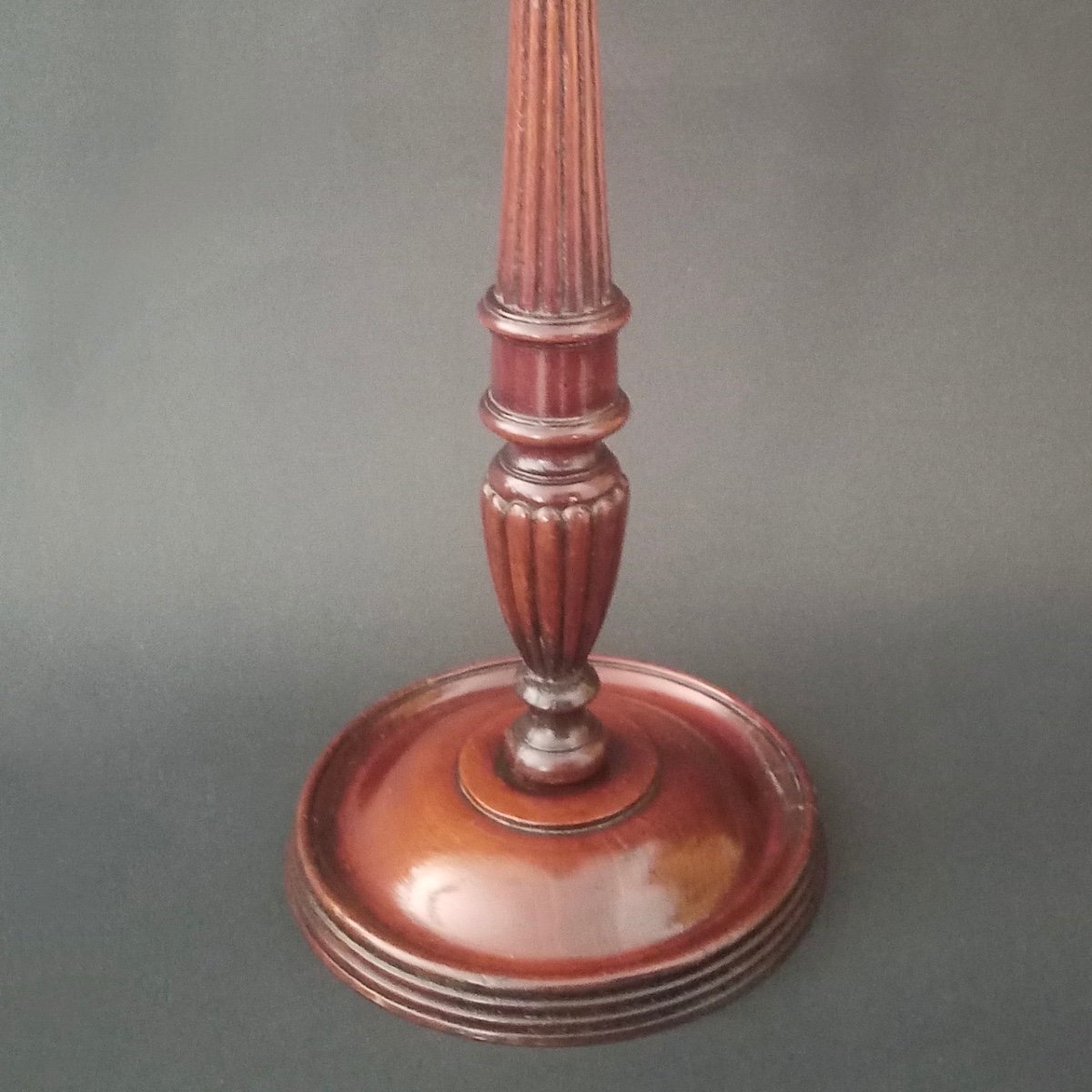 Pair Of English Candlesticks In Mahogany 18th Century-photo-3