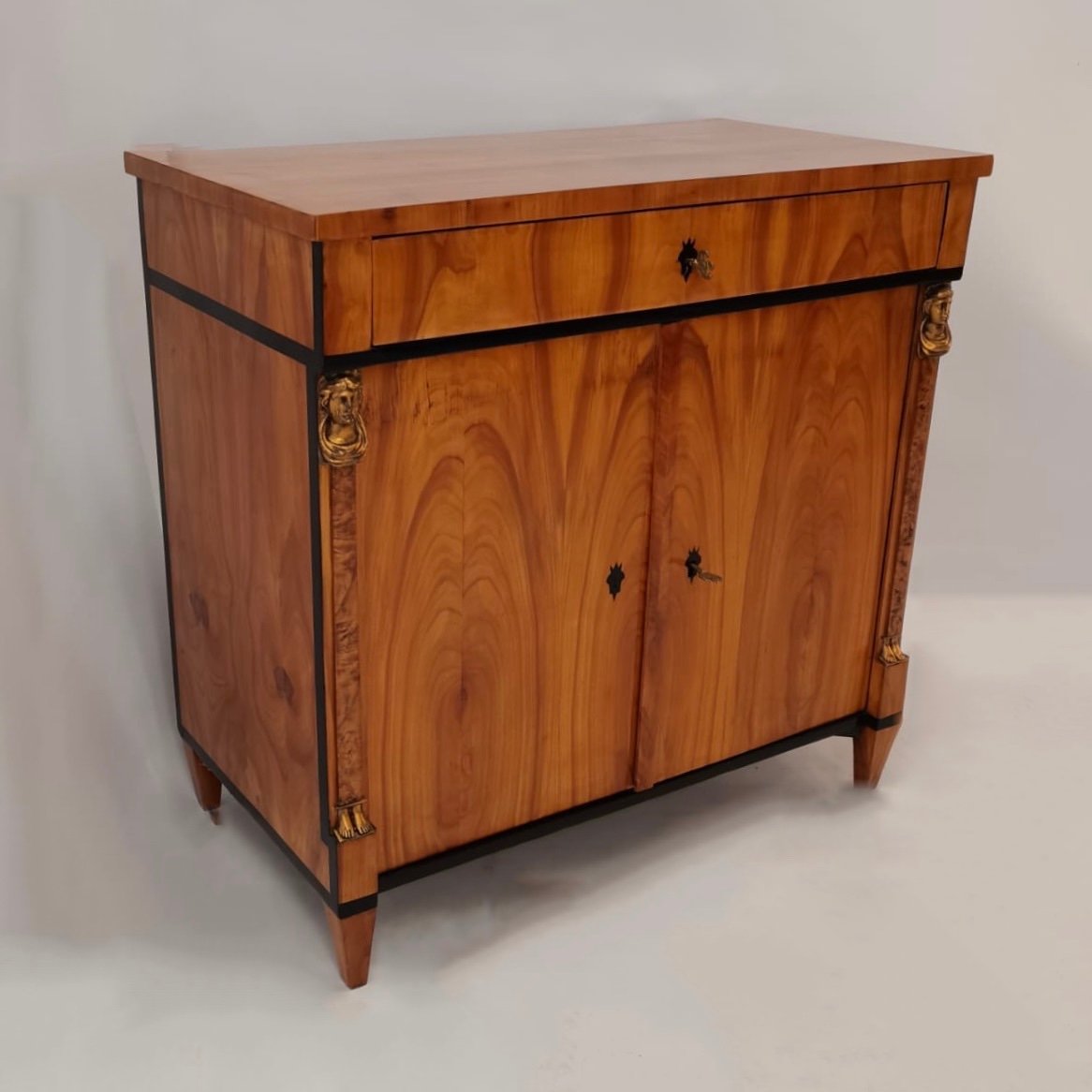Demi-meuble Biedermeier, En Merisier Avec Cariatides Sculptées-photo-4