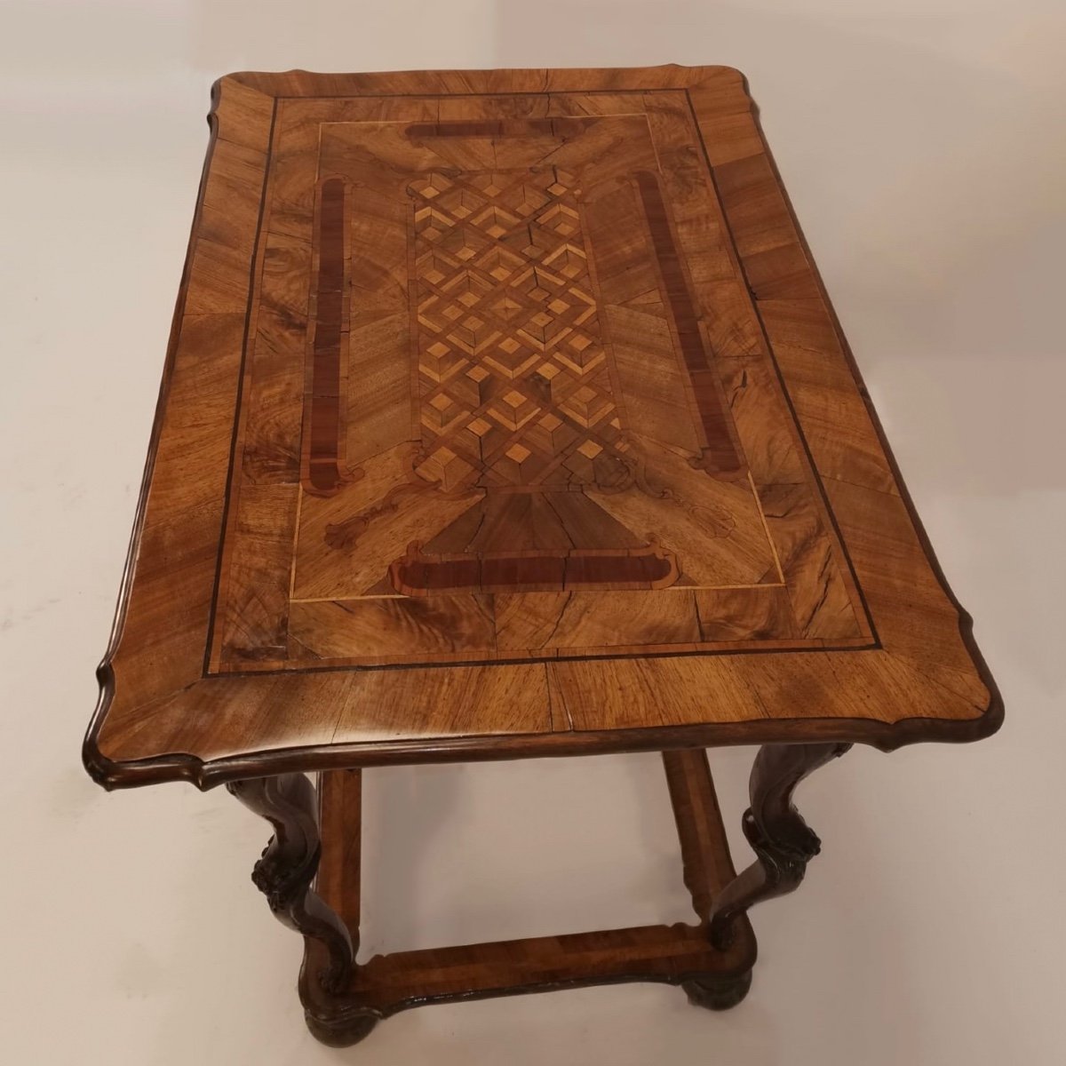 18th Century German Baroque Table With Magnificent Marquetry-photo-4