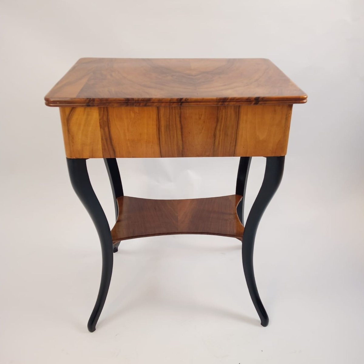 Biedermeier Side Table Circa 1820 In Walnut-photo-2