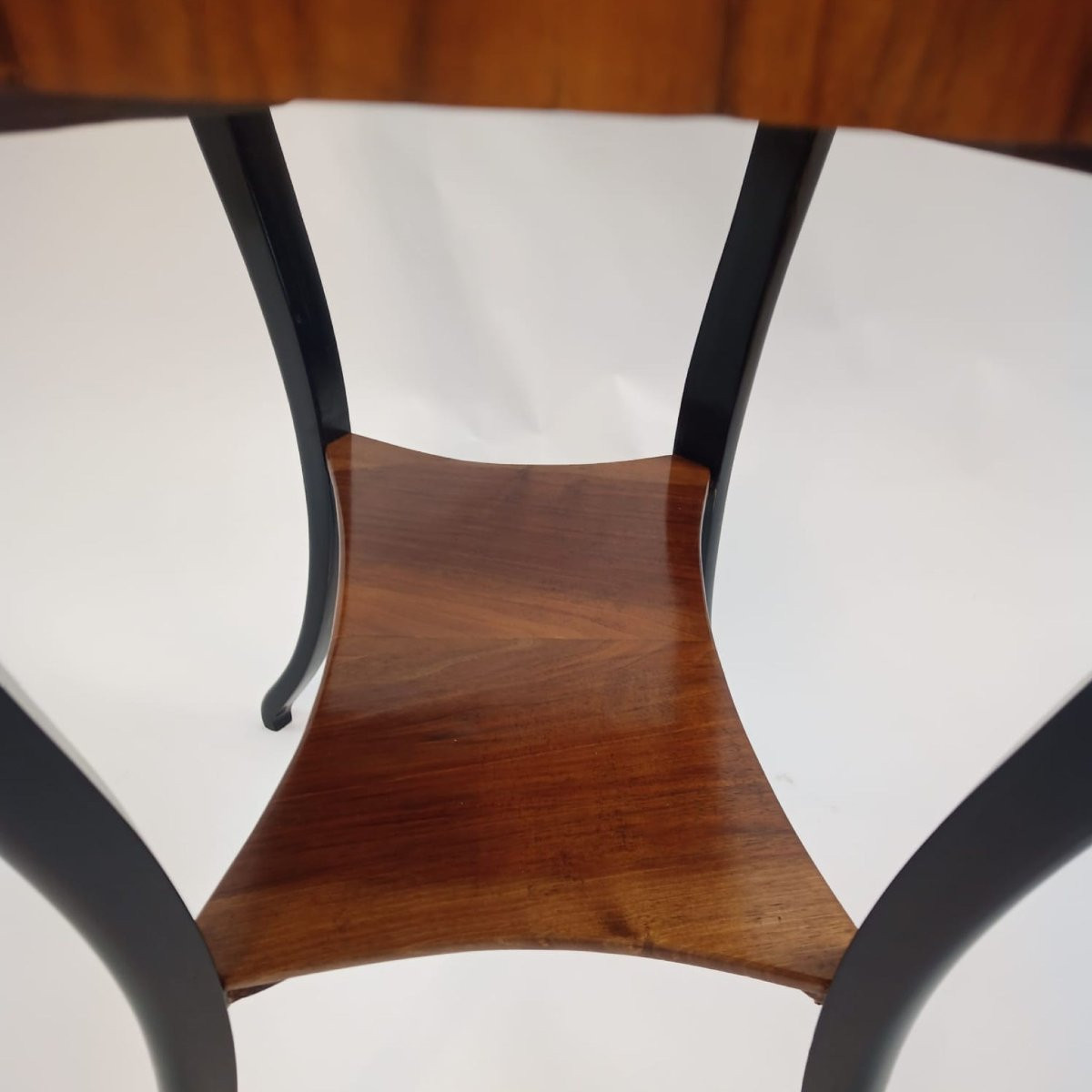 Biedermeier Side Table Circa 1820 In Walnut-photo-4