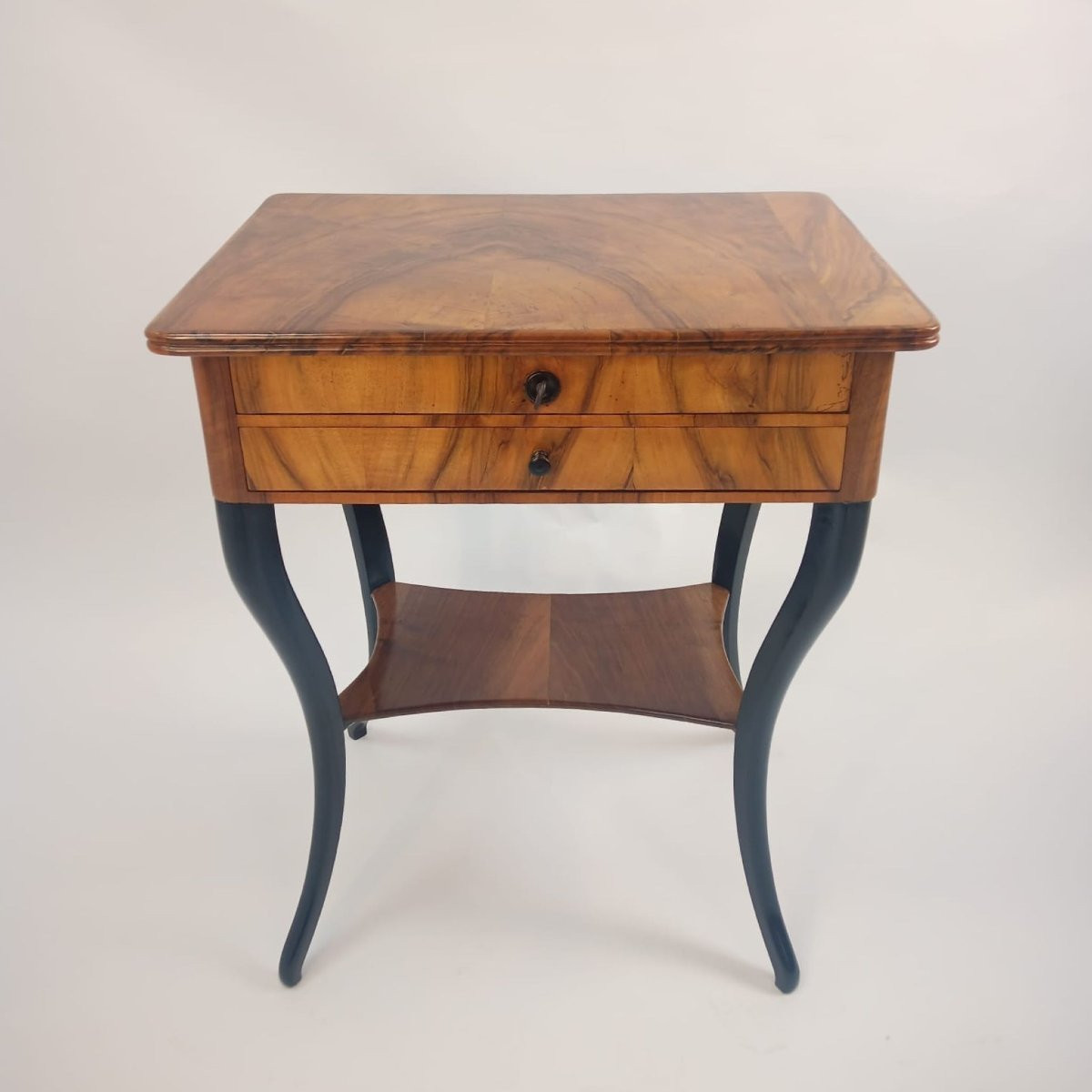 Biedermeier Side Table Circa 1820 In Walnut-photo-5