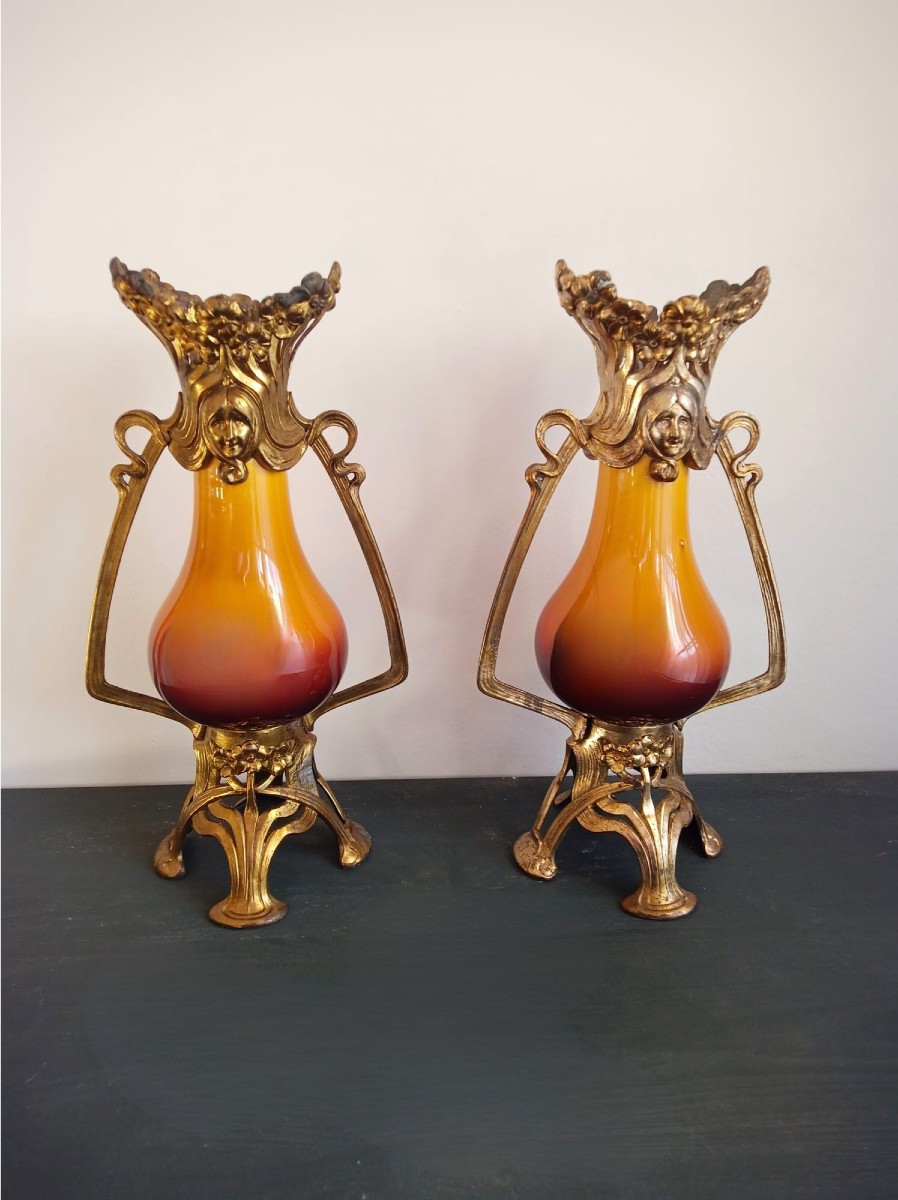 Paire de Vase en céramique Art nouveau Française avec monture en métal, vers 1900-1910, 