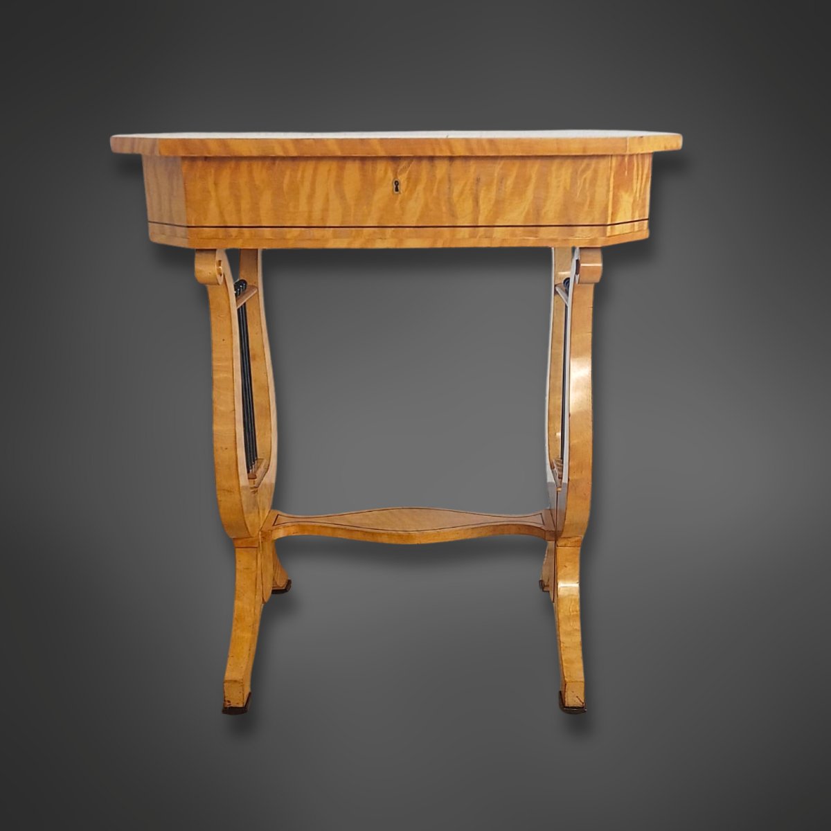 Table Lyra, style Biedermeier,  vers 1920 Allemange