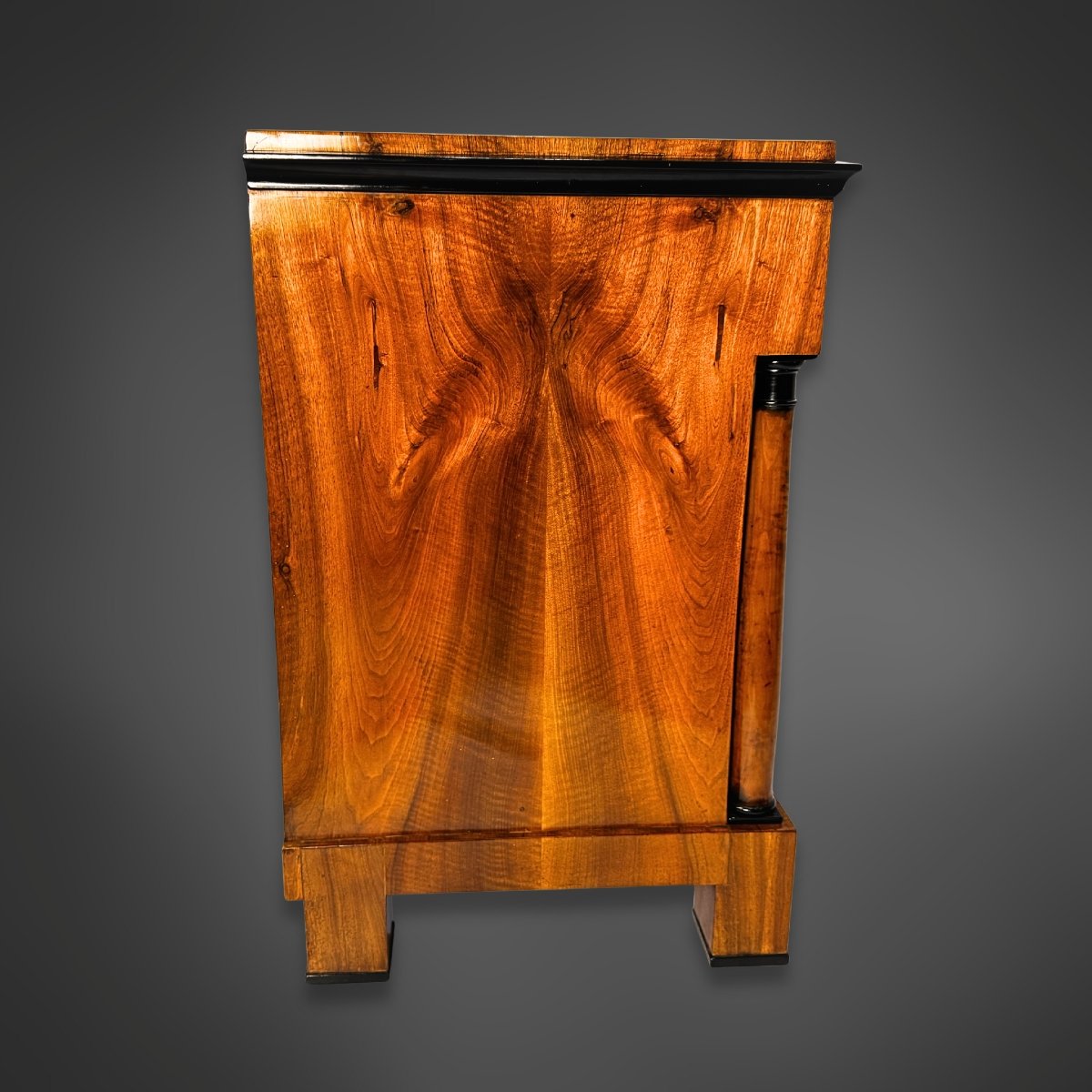 Biedermeier Chest Of Drawers And Writing Desk In Walnut – Circa 1820–1830-photo-2