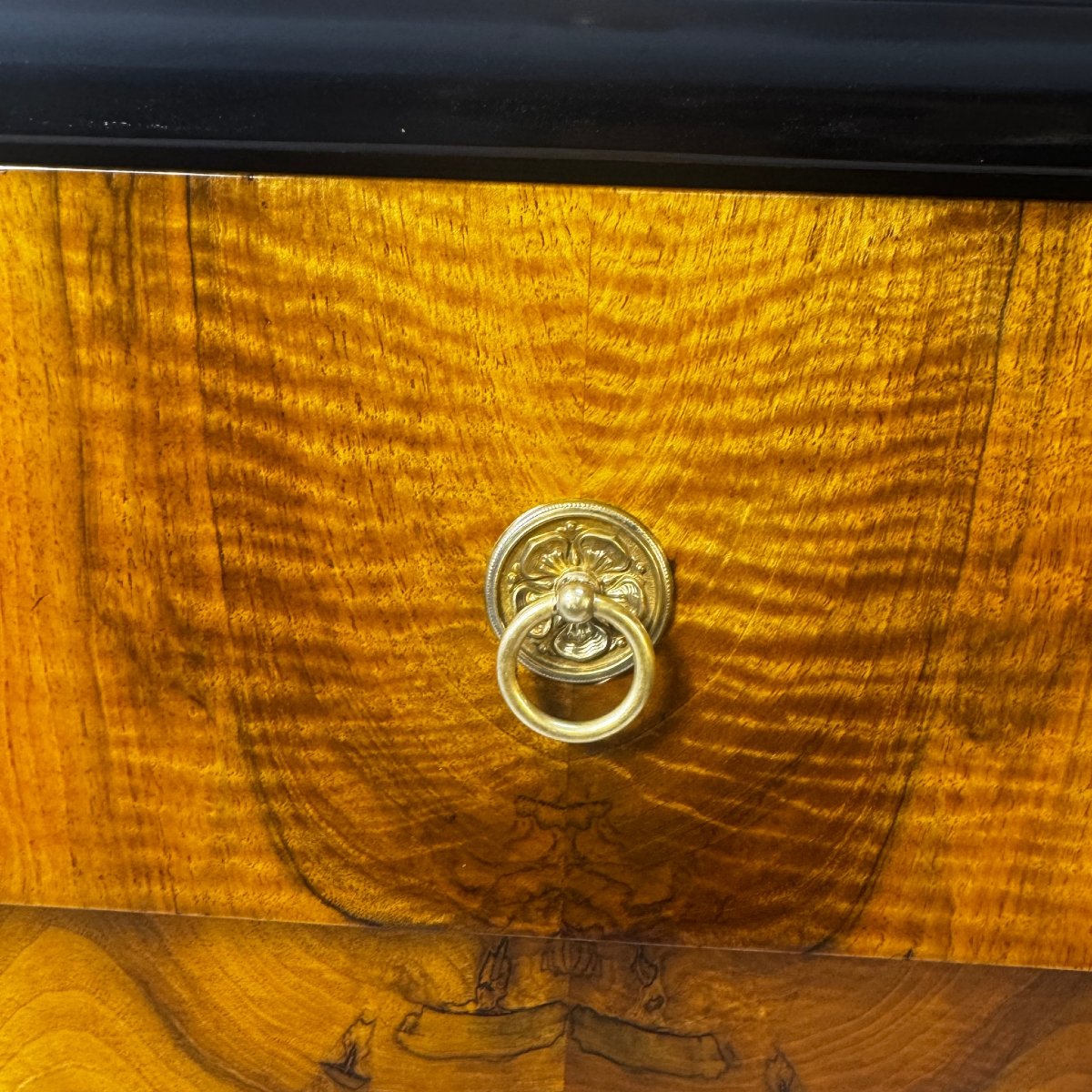 Biedermeier Chest Of Drawers And Writing Desk In Walnut – Circa 1820–1830-photo-5