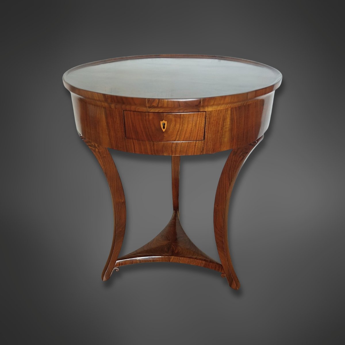 Table d'appoint Biedermeier à plateau tournant, noyer, vers 1825