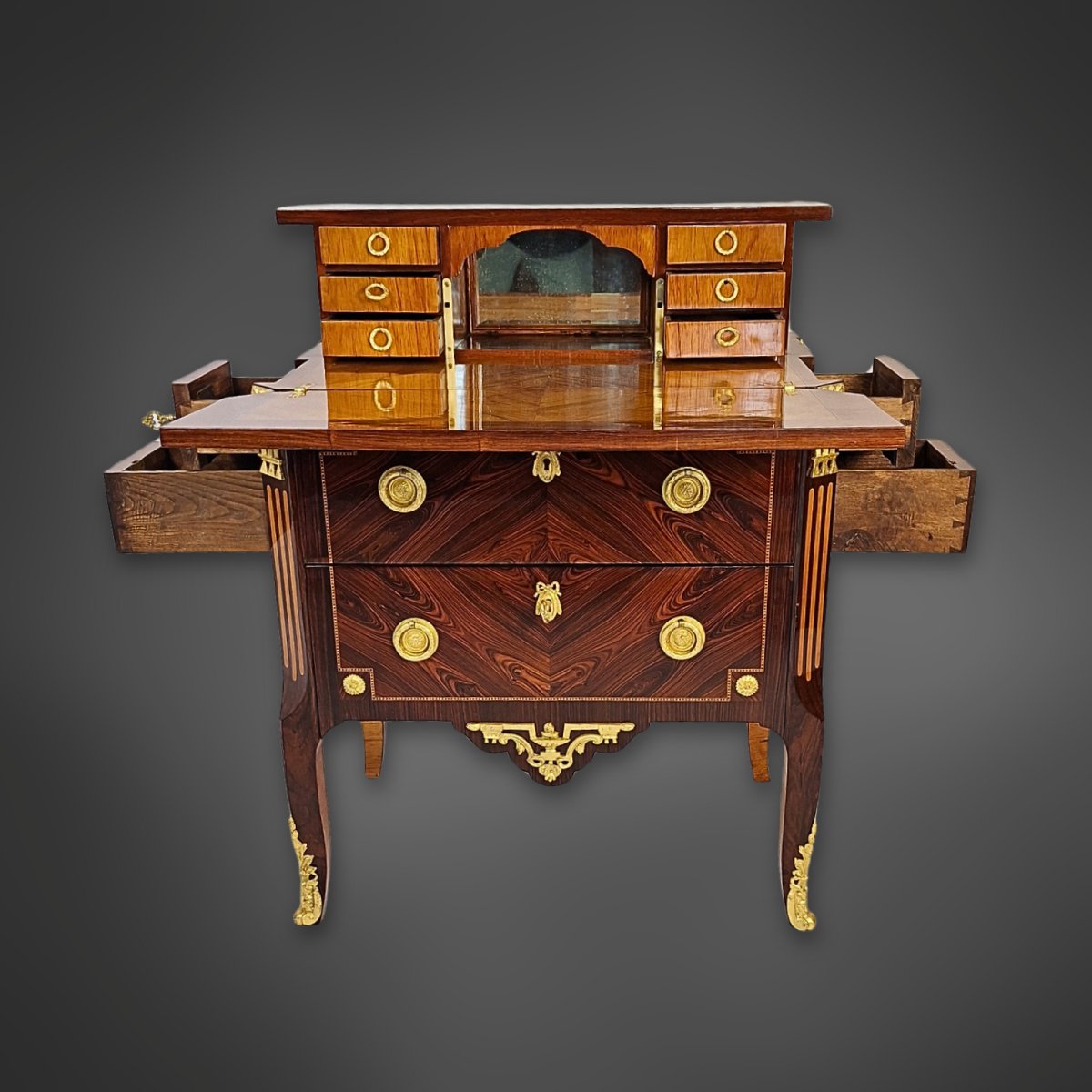 Burgundy Convertible Desk – A Convertible Piece Of Furniture In The Transitional Style, Second Me-photo-5