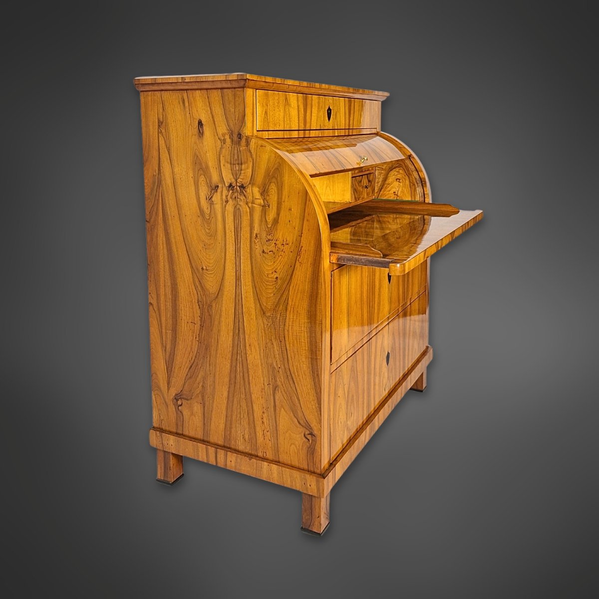 Secrétaire cylindrique Biedermeier en noyer, Allemagne du Sud vers 1825–1830-photo-5