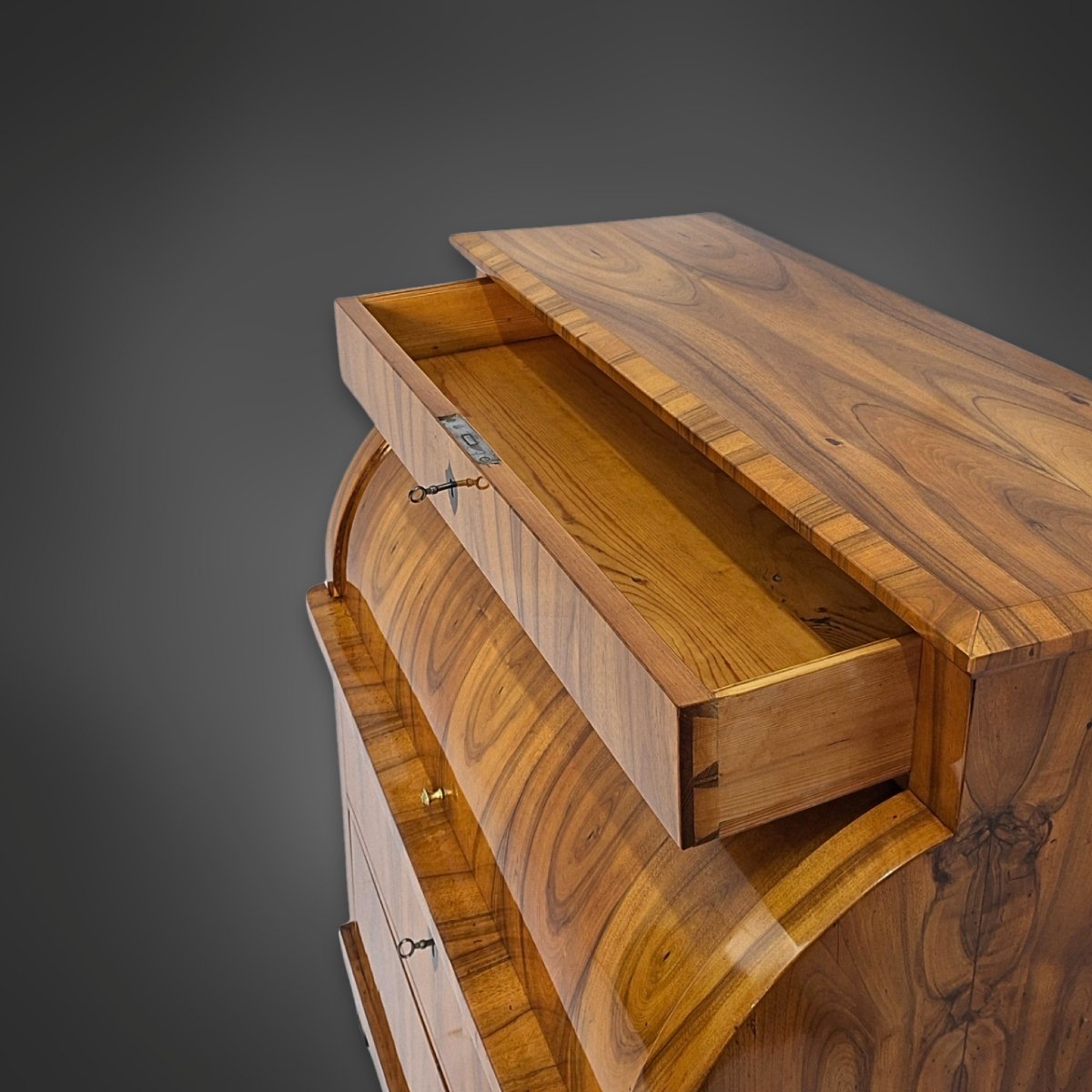 Secrétaire cylindrique Biedermeier en noyer, Allemagne du Sud vers 1825–1830-photo-7