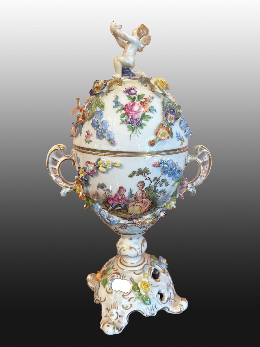 Amphore  Porcelaine riche en détails-photo-1