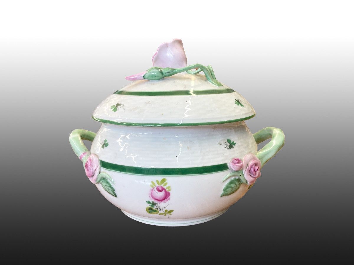 Small Herendt Porcelain Terrine-photo-3