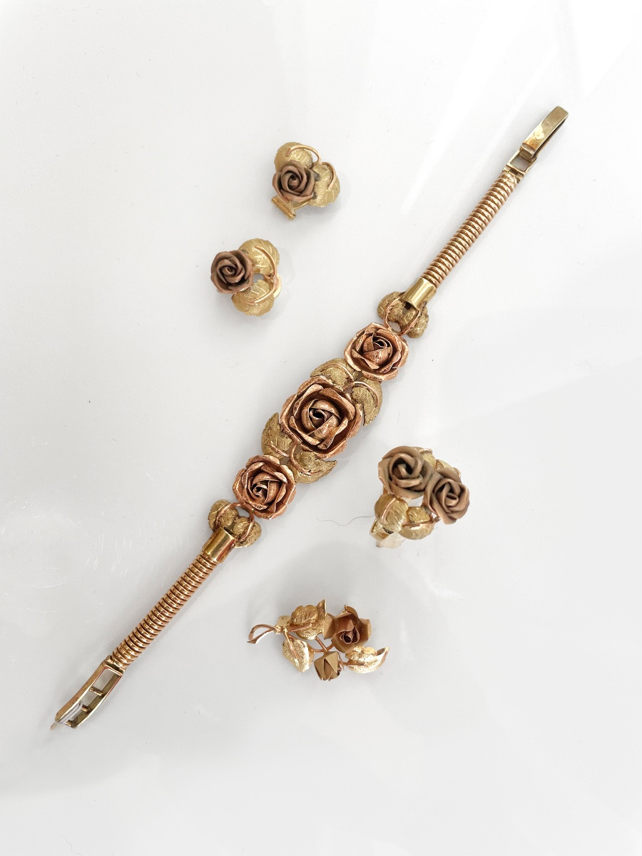 Ensemble de bijoux Biedermeier avec décor de roses