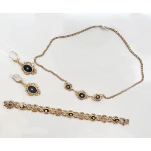 Parure –  Collier, bracelets et boucles d'oreilles avec petits brillants