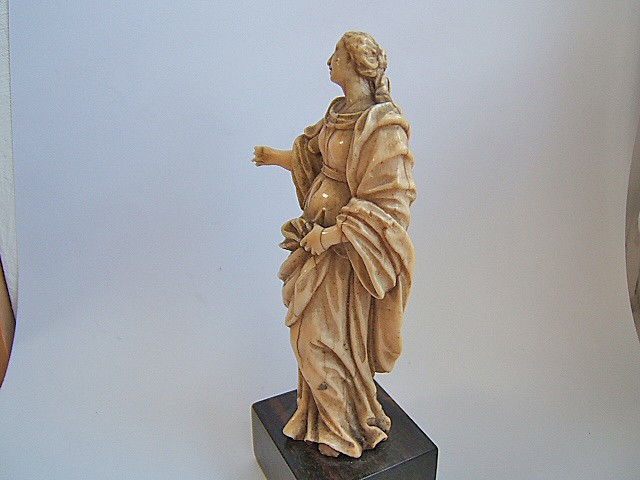 Fine Baroque Bone Figure Of A Saint, South Germany, Circa 17th/18th Century-photo-2