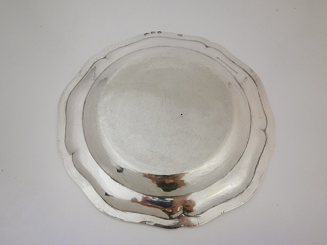 Solid Silver Plate Dish  With Coat Of Arms, Mexico, Circa 1750, Maker's Mark-photo-2