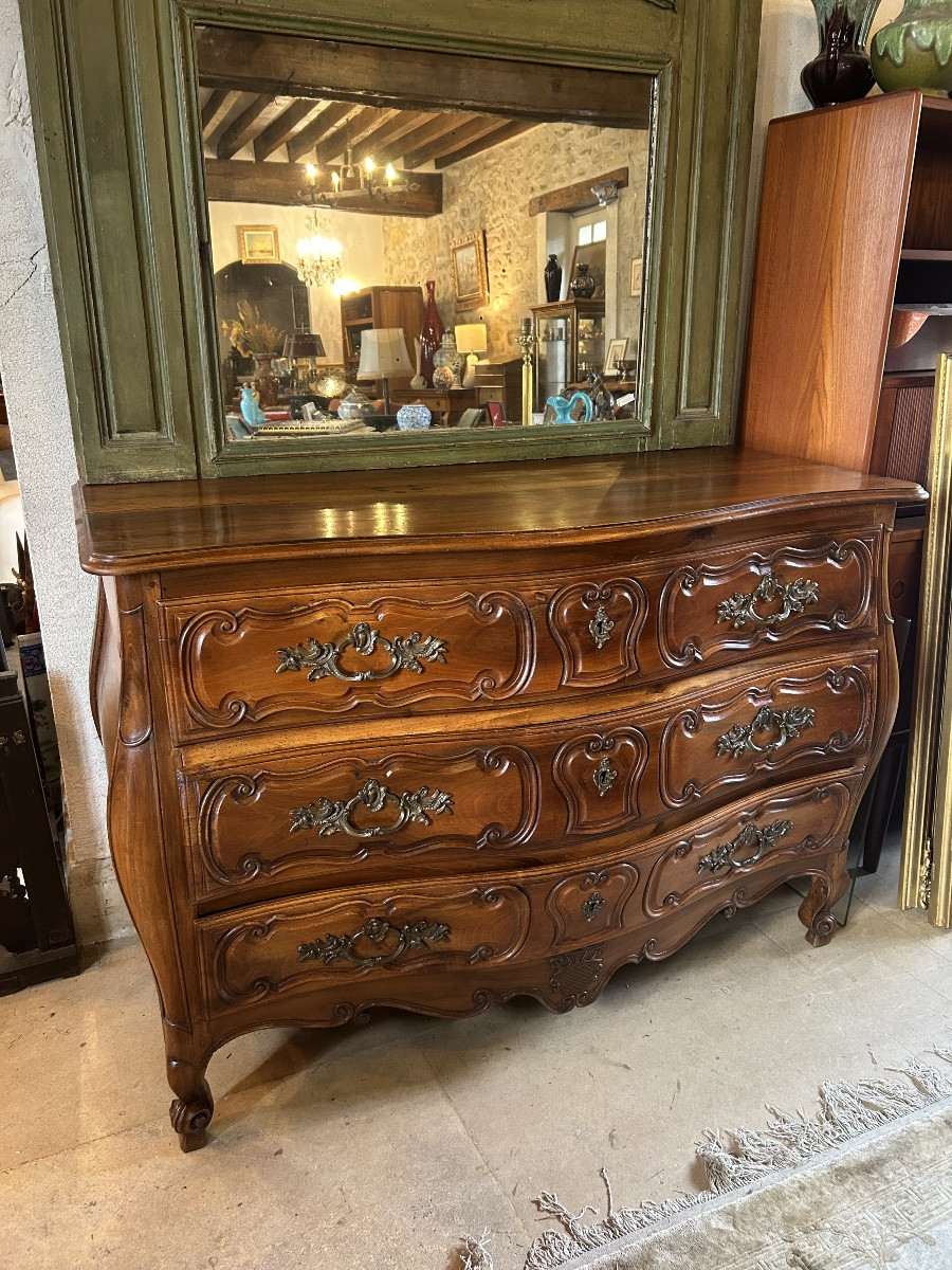Commode XVIIIe en noyer