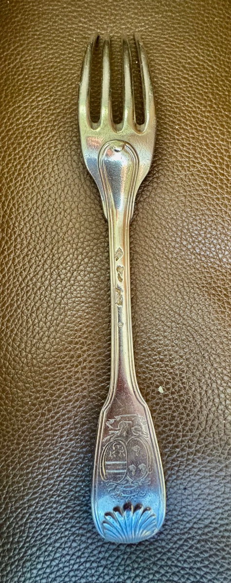 FOURCHETTE ARGENT MASSIF  FILET COQUILLE  FERMIERS GENERAUX  ARMOIRIES 20,5 CM XVIII SIECLE-photo-4