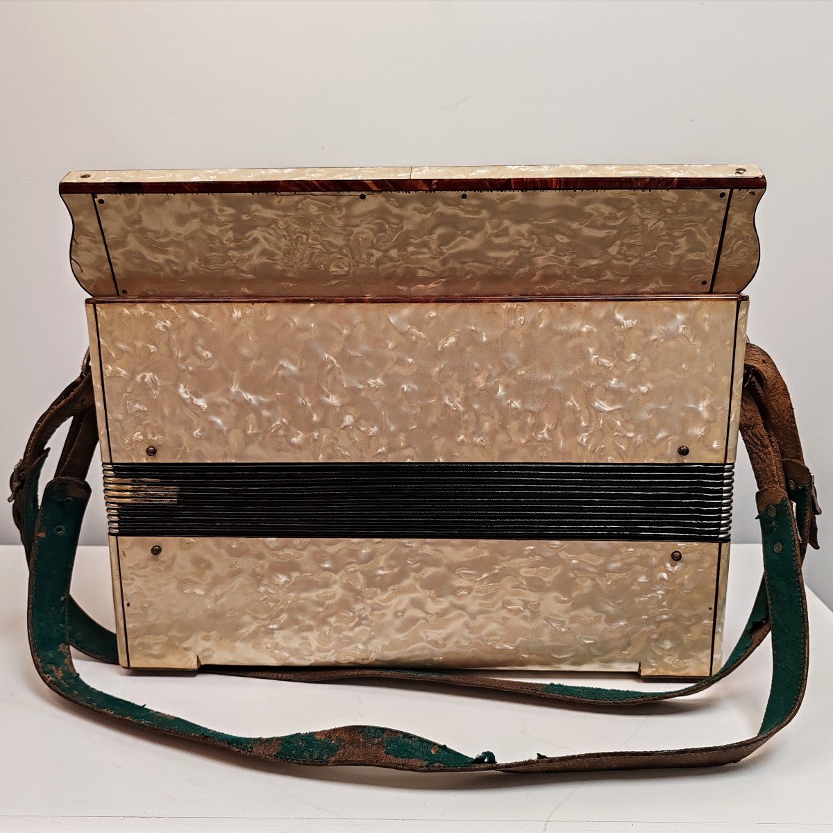 Italian Accordion 1934, Pearly Decoration.-photo-3